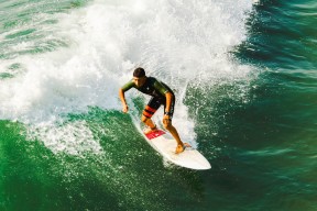 欧冠半决赛：国米两回合总比分3比0淘汰米兰 蓝黑军团近13年首进决赛