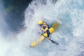 今日欧冠比赛盘口赔率热门预测推荐，今日欧冠最新战报